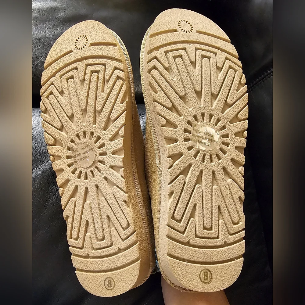 Tan Slip-On Sherpa Lined Slides with Teal Cross Stitch Trim Womens Size 8 NWOT - Picture 4 of 12